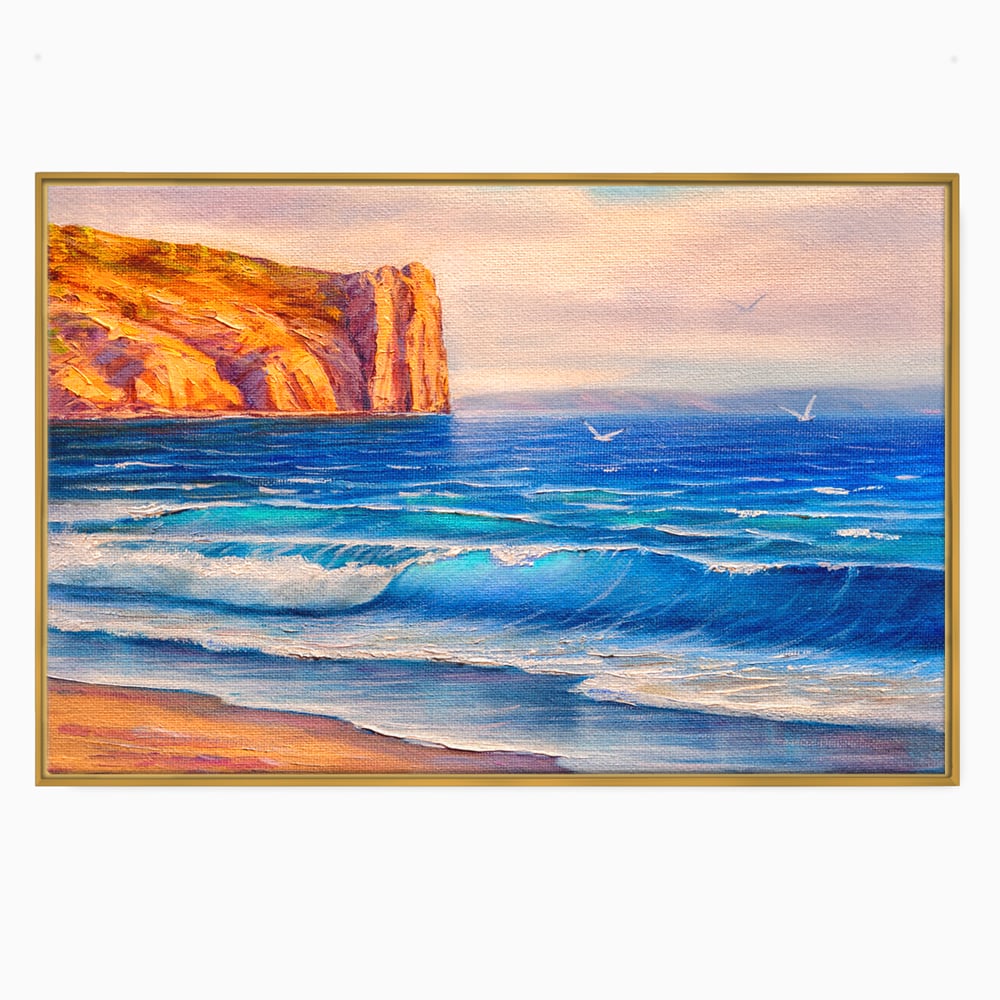 Tablou canvas cu pictura cu stanca pe malul marii, in rama de aluminiu auriu